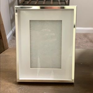 Threshold Picture Frame